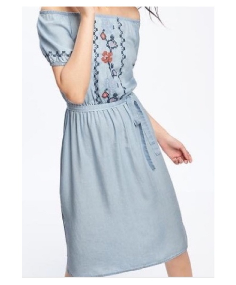 Old Navy Embroidered Off the Shoulder Dress